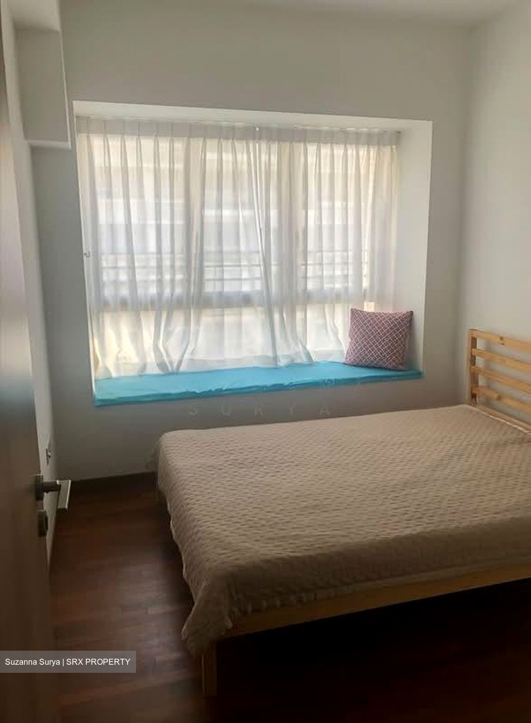 Waterfront Gold (D16), Condominium #589844771